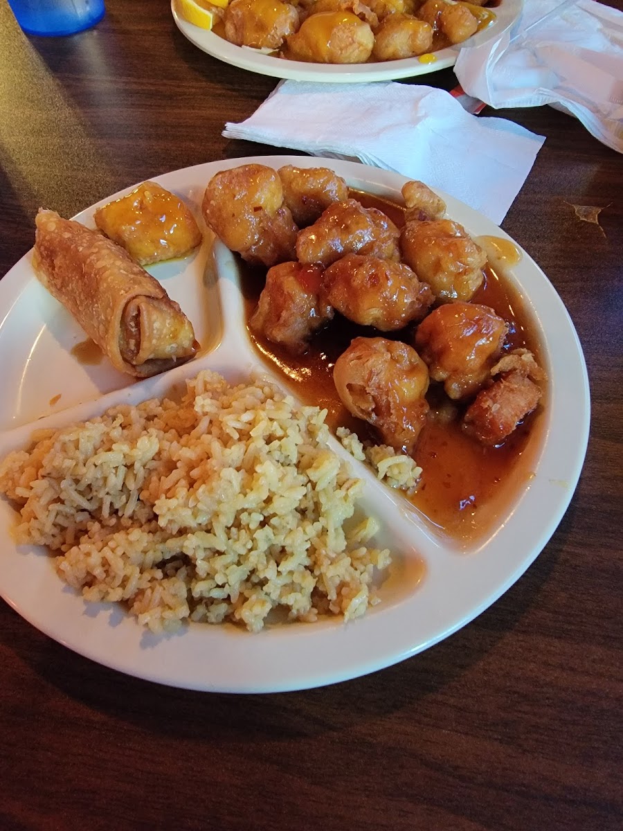 Kt Pho Asian Restaurant - Jacksonville, Al-7